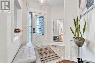 30 Painted Rock Ave in Richmond Hill, ON - Building Photo - Building Photo