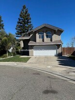 1103 Acapulco Ct in Merced, CA - Building Photo