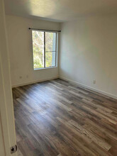 7500 Parkway Dr-Unit -204 in La Mesa, CA - Building Photo - Building Photo