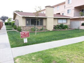 3662-3666 Howard Ave in Los Alamitos, CA - Building Photo - Building Photo