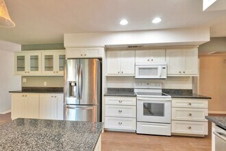 8425 E Keim Dr in Scottsdale, AZ - Building Photo - Building Photo