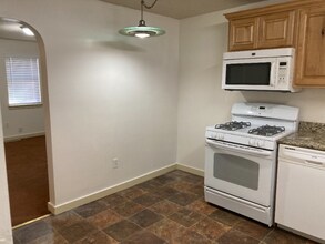 335 S 700 E St in Provo, UT - Building Photo - Building Photo