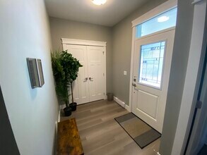 616 Lambert Ave in Nanaimo, BC - Building Photo - Building Photo