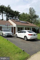 34 Garrison Cir in Willingboro, NJ - Building Photo