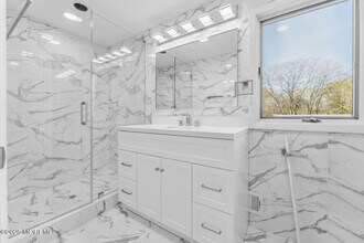 94 Monmouth Rd in Ocean Township, NJ - Building Photo - Building Photo