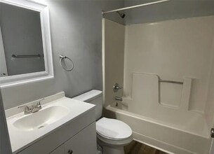 107 N 9th St, Unit 107 in Sanford, NC - Building Photo - Building Photo