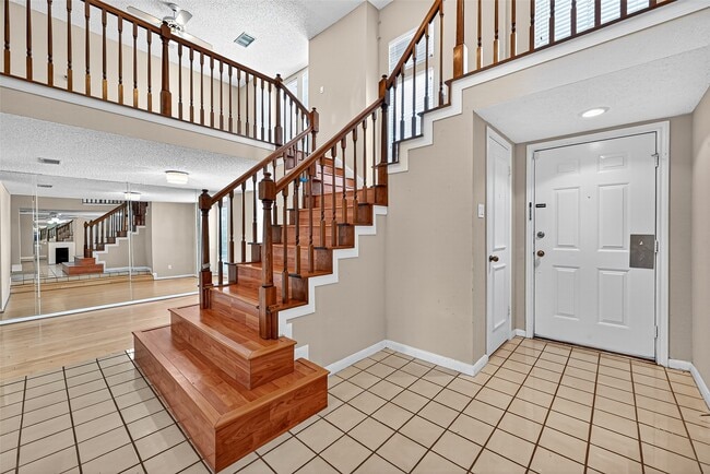 property at 1535 Beaconshire