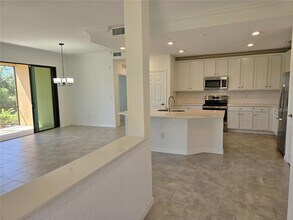 10031 Crooked Crk Dr, Unit 101 in Venice, FL - Building Photo - Building Photo