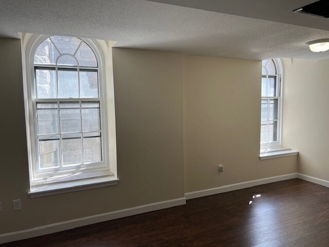 201 Thorndike St in Lowell, MA - Building Photo - Building Photo