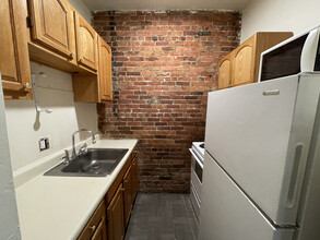 884 Huntington Ave, Unit 2 in Boston, MA - Building Photo - Building Photo