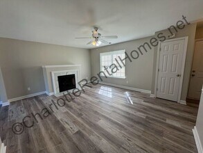 1212 Helms Rd in Charlotte, NC - Building Photo - Building Photo