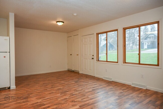 315 Summit Ave N in Crookston, MN - Building Photo - Building Photo