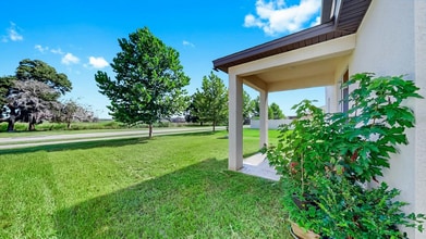 5453 Fez Ct in Brooksville, FL - Foto de edificio - Building Photo