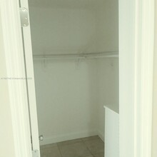 3245 SW 89th Ave in Miami, FL - Building Photo - Building Photo