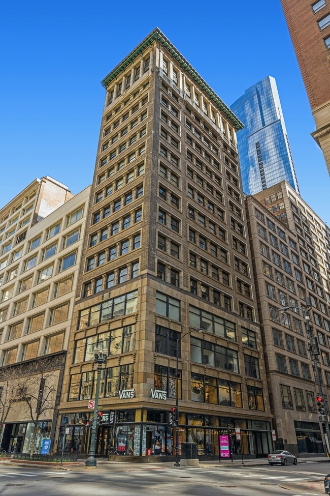 property at 6 E Monroe St