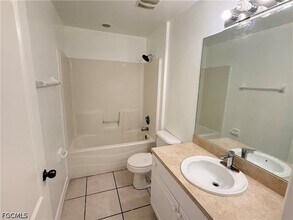 311 Bradley Ave in Lehigh Acres, FL - Building Photo - Building Photo
