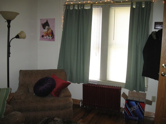 334 W Nittany Ave in State College, PA - Building Photo - Building Photo