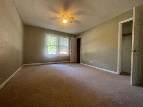 810 N Du Quoin St in Benton, IL - Building Photo - Building Photo