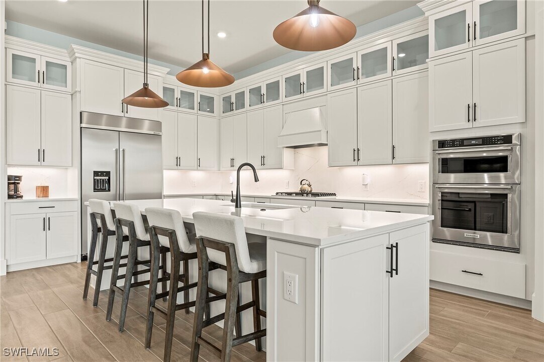 1784 Palomar Ter in Naples, FL - Building Photo
