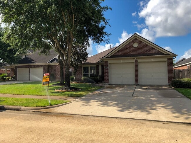 17115 Sheffield Pines Ln in Houston, TX - Building Photo - Building Photo