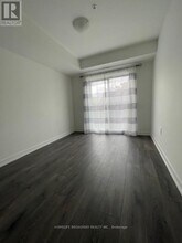 1670 Victoria Park Ave in Toronto, ON - Building Photo - Building Photo