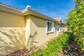 8623 Erice Ct in Naples, FL - Building Photo - Building Photo