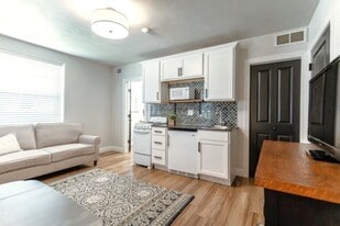 Elm Haven Place in Elmwood, IL - Building Photo