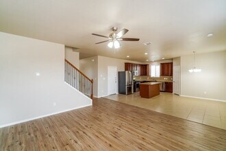 6611 Port Elizabeth in Converse, TX - Foto de edificio - Building Photo