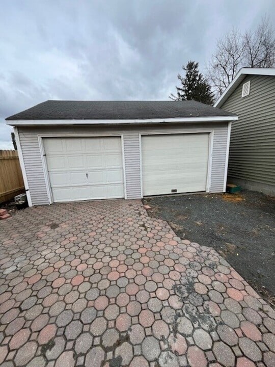49 Chestnut St in Rensselaer, NY - Building Photo