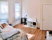 2027 N Gratz St photo'