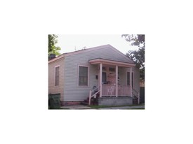 901-910 W 35th St in Savannah, GA - Building Photo
