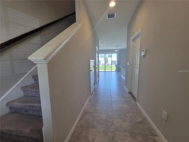 7113 Grand Elm Dr in Riverview, FL - Building Photo - Building Photo