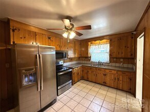 1230 Dean St in Charlotte, NC - Building Photo - Building Photo