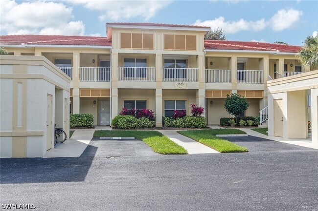 property at 1025 Tarpon Cove Dr