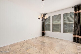 5550 N 16th St in Phoenix, AZ - Foto de edificio - Building Photo