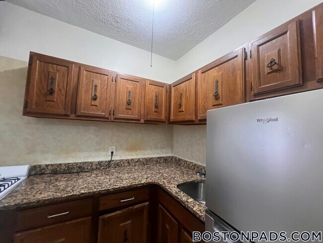 17-19-19 Washington St S in Malden, MA - Building Photo - Building Photo