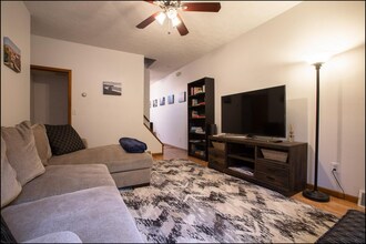 413 E Carson St in Pittsburgh, PA - Building Photo - Building Photo