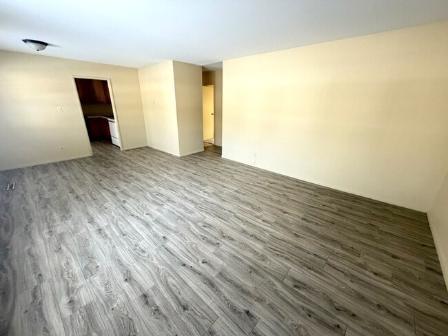 2015 Southwood Dr in Champaign, IL - Building Photo - Building Photo