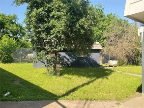 302 Carmen Ct in Austin, TX - Building Photo - Building Photo