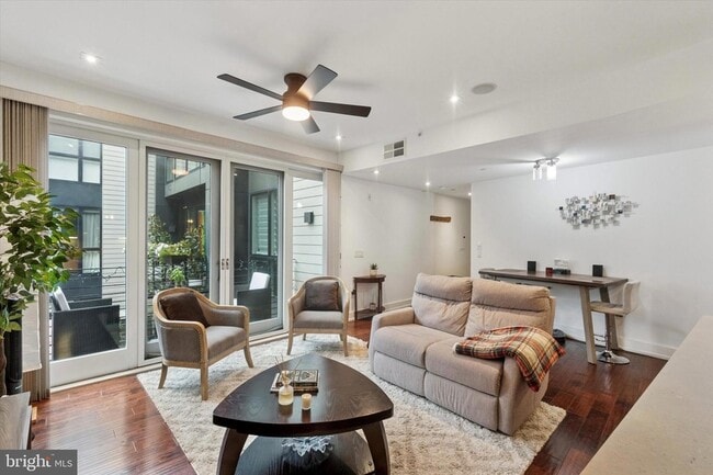 620 N 3rd St, Unit 3A in Philadelphia, PA - Building Photo - Building Photo