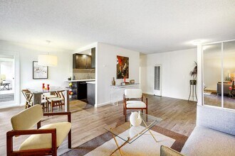 280 Easy St in Mountain View, CA - Building Photo - Building Photo
