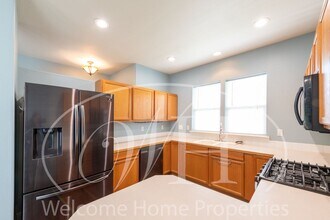 1362 SE Newgate Dr in College Place, WA - Building Photo - Building Photo