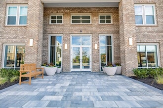 Velo Circleport in Erlanger, KY - Foto de edificio - Building Photo