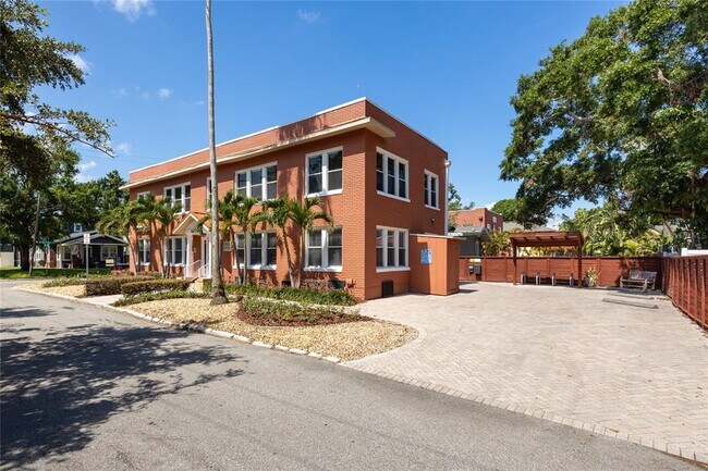 3107 S Esperanza Ave in Tampa, FL - Building Photo - Building Photo