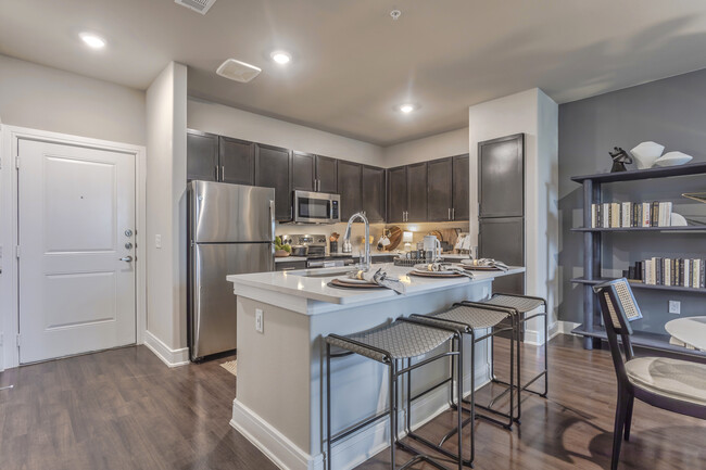 AVE Las Colinas in Irving, TX - Building Photo - Interior Photo