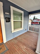 3628 SE 49th Ave in Portland, OR - Foto de edificio - Building Photo