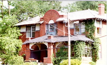 529 Ponce de Leon Ave NE in Atlanta, GA - Building Photo - Building Photo