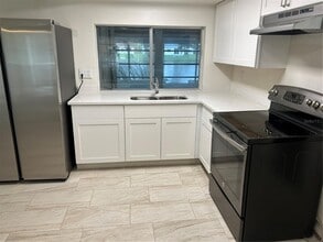 3551 Landale Dr in Holiday, FL - Building Photo - Building Photo