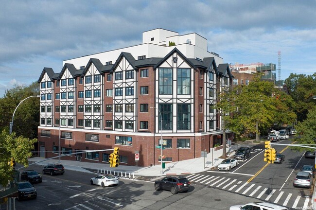 property at 4436 Douglaston Pkwy