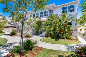 1047 19th St in Santa Monica - North of Wilshire Blvd! in Santa Monica, CA - Building Photo - Building Photo